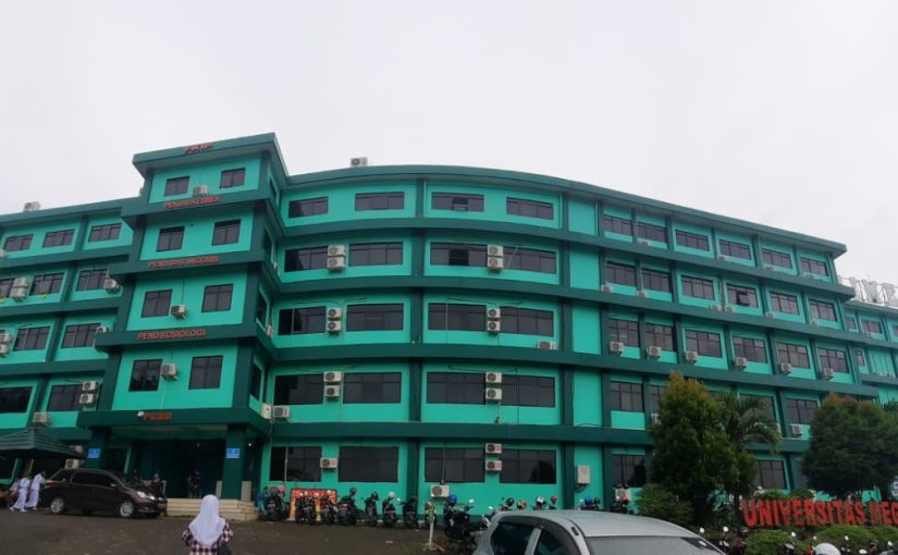 Menelusuri Jejak Keunggulan Pendidikan di Universitas Almarisah Madani Makassar